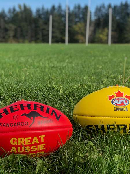 新品　オーストラリアンフットボール　SHERRIN  公式ボール オーストラリアンフットボール SHERRIN - メルカリ